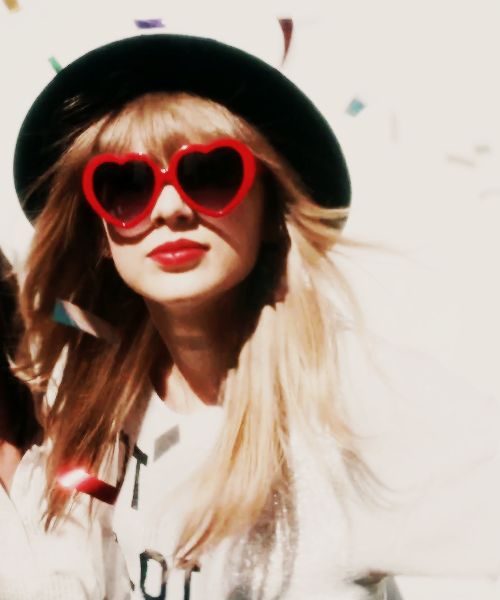 Taylor Swift - Lentes 22 Oficiales